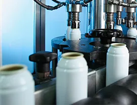 Bộ lon xịt sản phẩm trong ảnh nguồn về phát triển sản phẩm